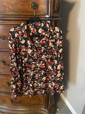 Express floral Portofino blouse